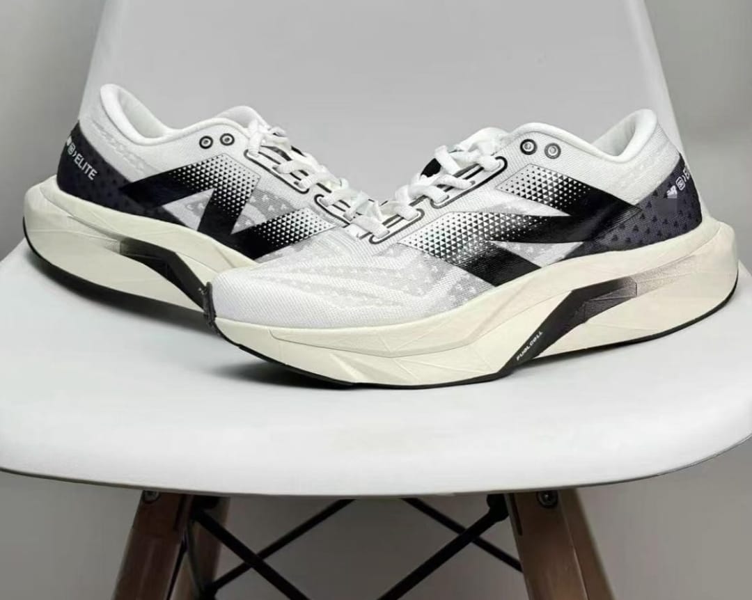 NEW BALANCE FUELL CELL ELITE V4