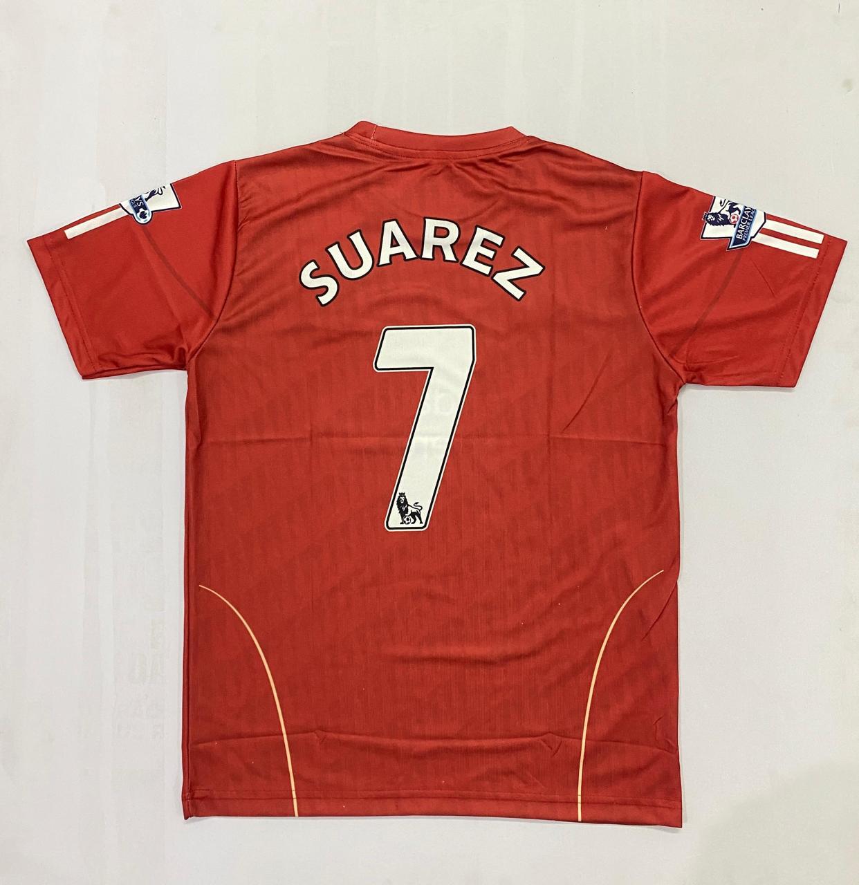 LIVERPOOL 2010-11 HOME KIT SUAREZ EMBROIDERY