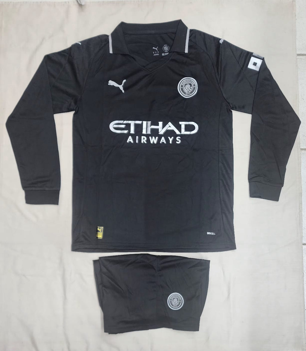 MANCHESTER CITY FULL SLEEVES FAN VERSION WITH SHORTS