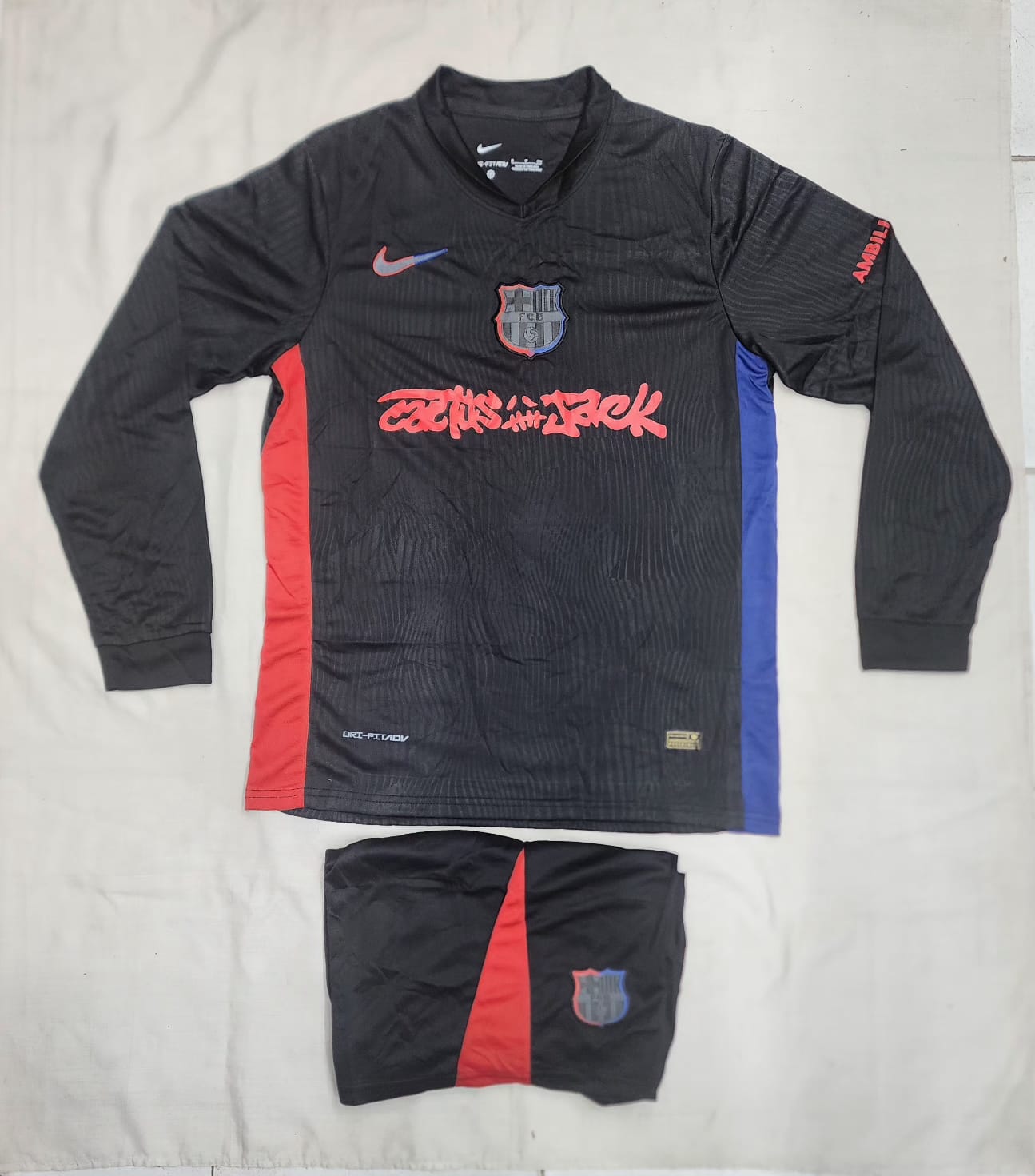 BARCA FULL SLEEVES FAN VERSION WITH SHORTS