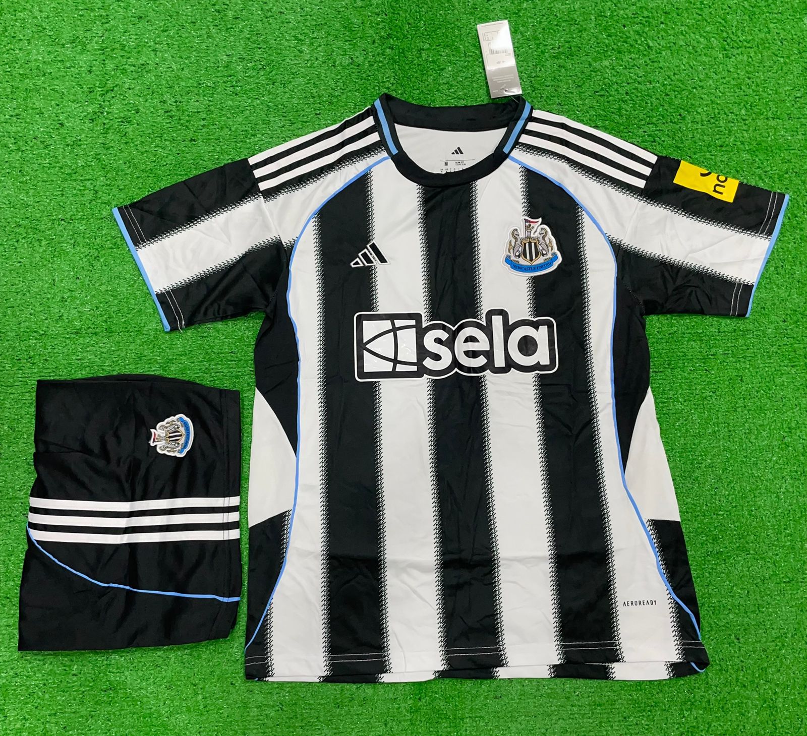 NEWCASTLE UNITED FAN VERSION WITH SHORTS