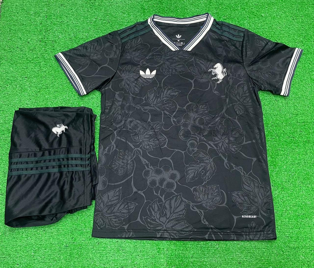 JUVENTUS FAN VERSION WITH SHORTS