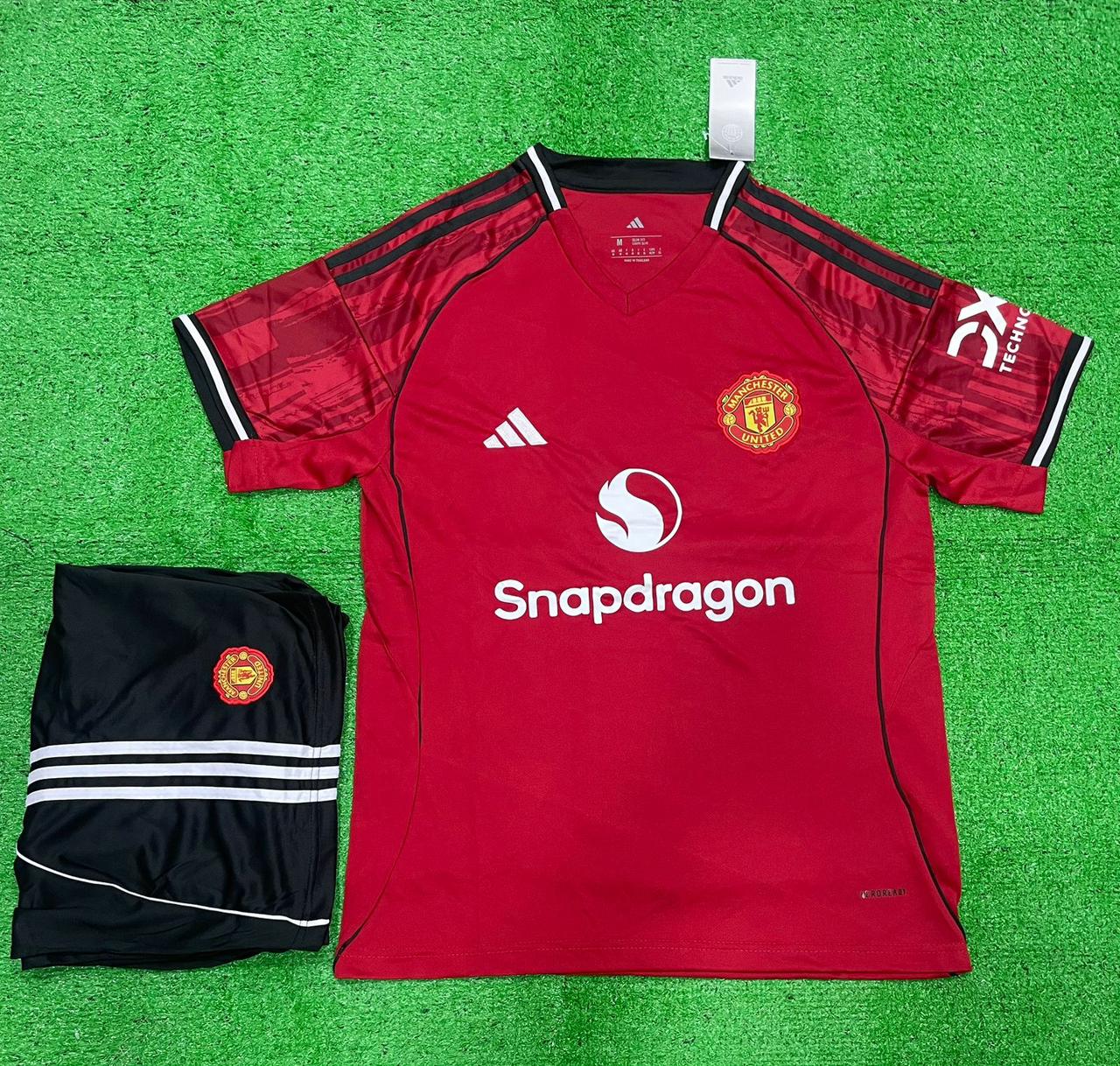 MANCHESTAR UNITED FAN VERSION WITH SHORTS