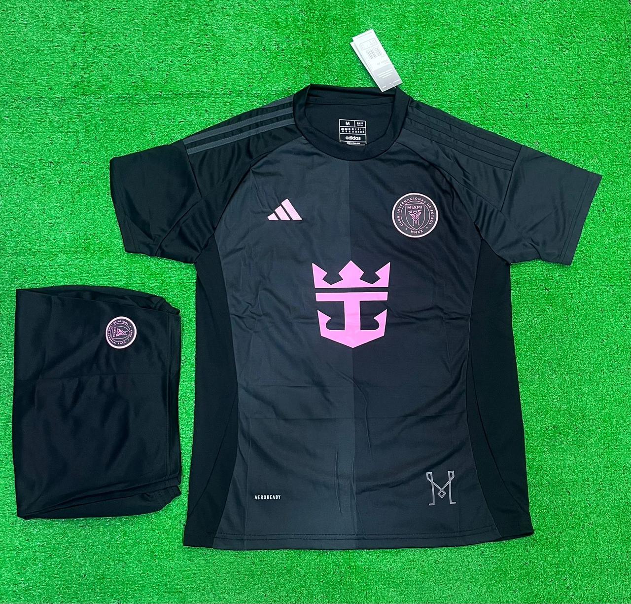 INTER MIAMI FAN VERSION WITH SHORTS